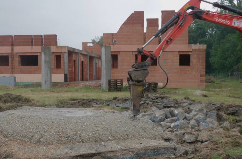 Mozgásban a csornai tanuszoda! - videó